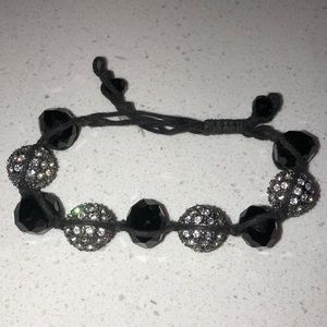 Adjustable bracelet